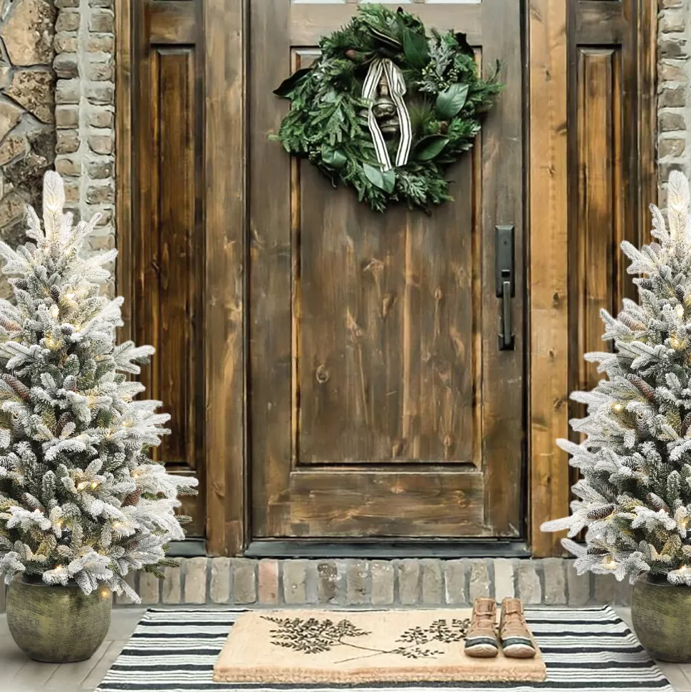 Fashion The Holiday Aisle 4.5' Green Leaves Pine Trees Artificial Christmas Tree With 100 Lights Clear/White Lights