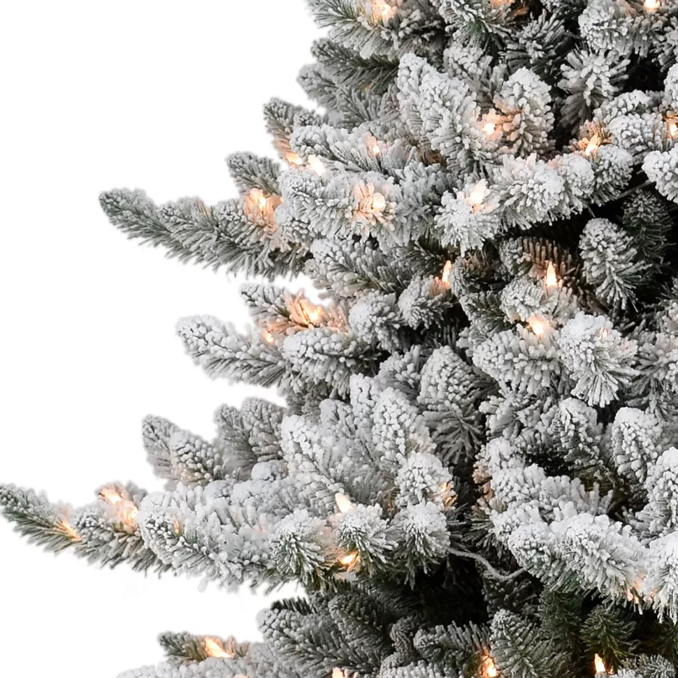 Fashion Sand & Stable 7'6" H Slender Green Spruce Frosted Christmas Tree With 400 Lights
