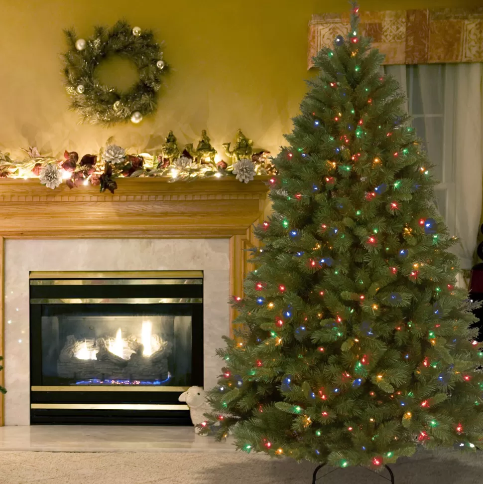 Best The Holiday Aisle Winchester 7.5' Green Pine Artificial Christmas Tree With 500 Multi-Colored Lights